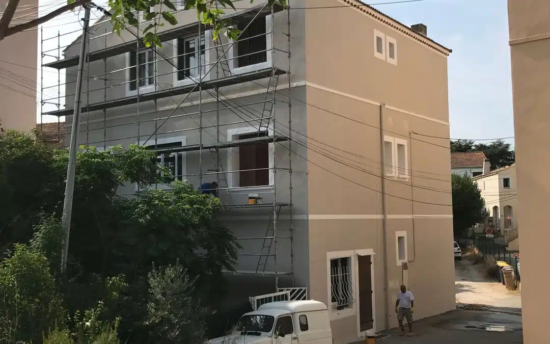 Réhabilitation d’une façade de copropriété à Martigues