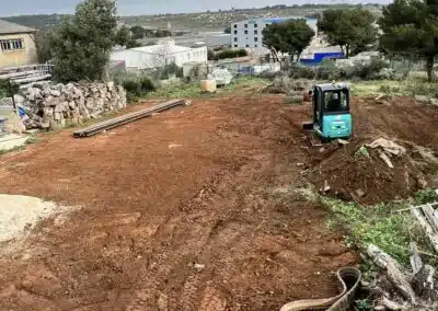 Après travaux de terrassement avec géotextile à Port de Bouc